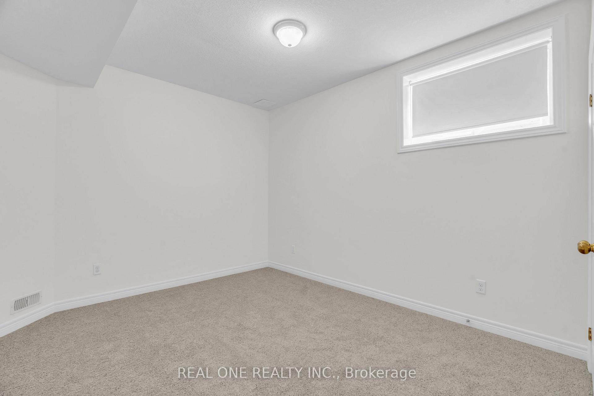Photo 10 of Unit Basement, 372 Eastview Road, Guelph, Grange Road — HOMEH