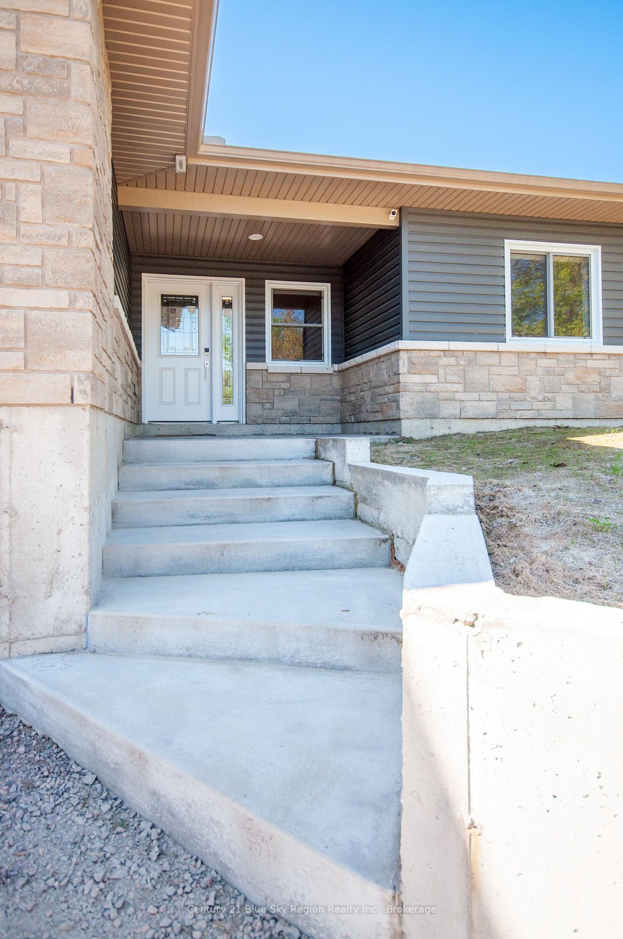 Photo 13 of 858 Macpherson Drive, East Ferris — HOMEH