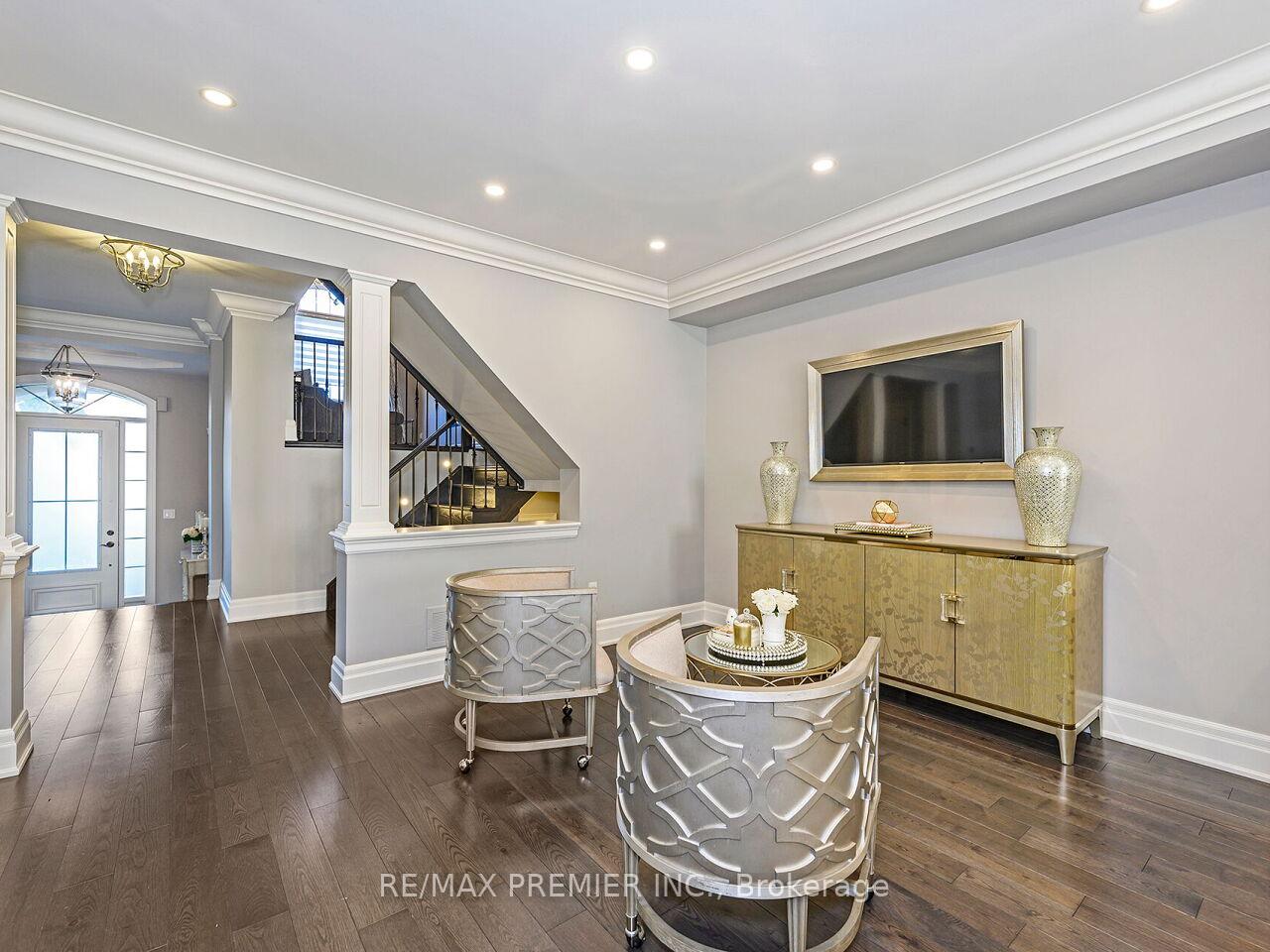 Photo 2 of 103 Hansard Drive, Vaughan, Vellore Village — HOMEH