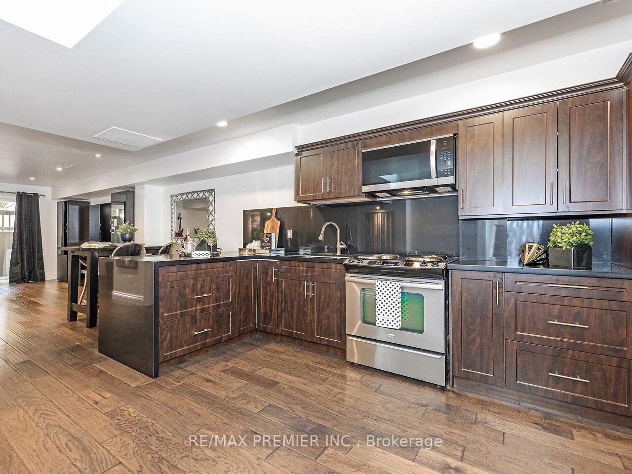 Photo 32 of 103 Hansard Drive, Vaughan, Vellore Village — HOMEH
