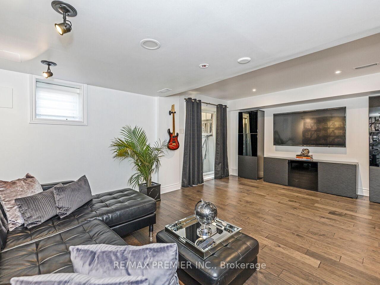 Photo 30 of 103 Hansard Drive, Vaughan, Vellore Village — HOMEH