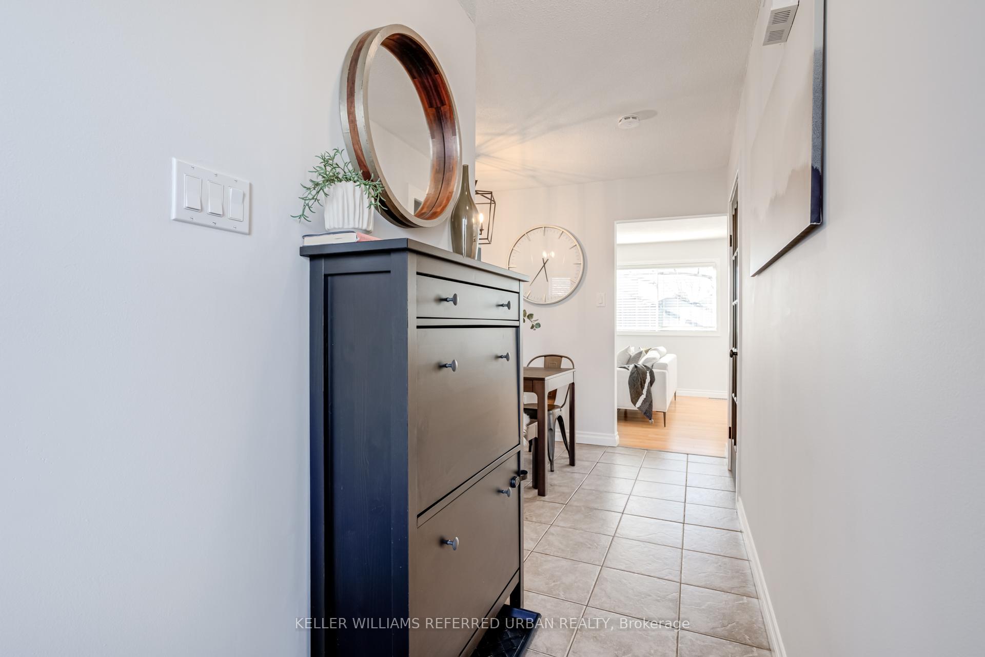 Photo 3 of 137 Gledhill Crescent, Hamilton, Gourley — HOMEH