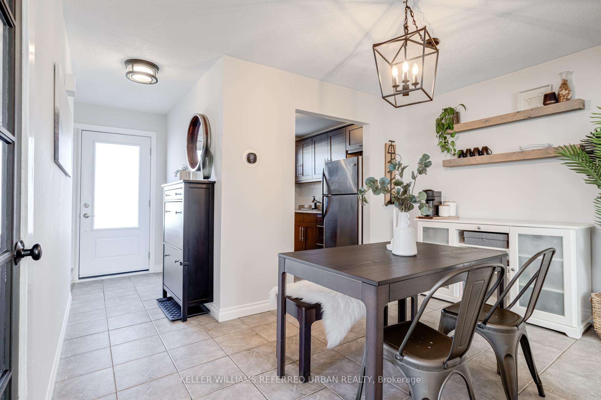 Photo 2 of 137 Gledhill Crescent, Hamilton, Gourley — HOMEH