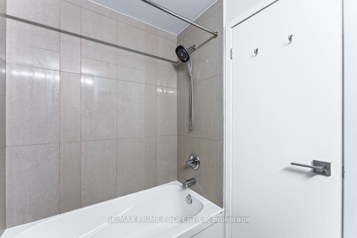 Photo 9 of Unit 2201, 89 Dunfield Avenue, Toronto, Mount Pleasant West — HOMEH