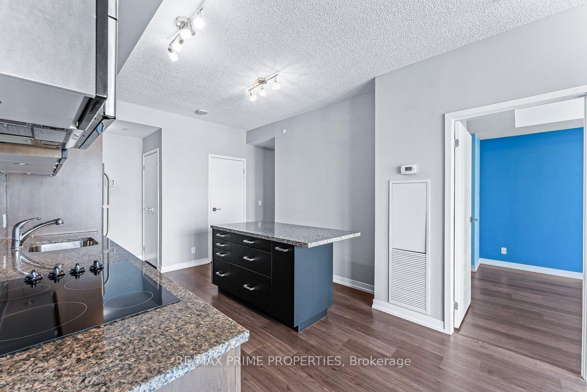 Photo 4 of Unit 2201, 89 Dunfield Avenue, Toronto, Mount Pleasant West — HOMEH
