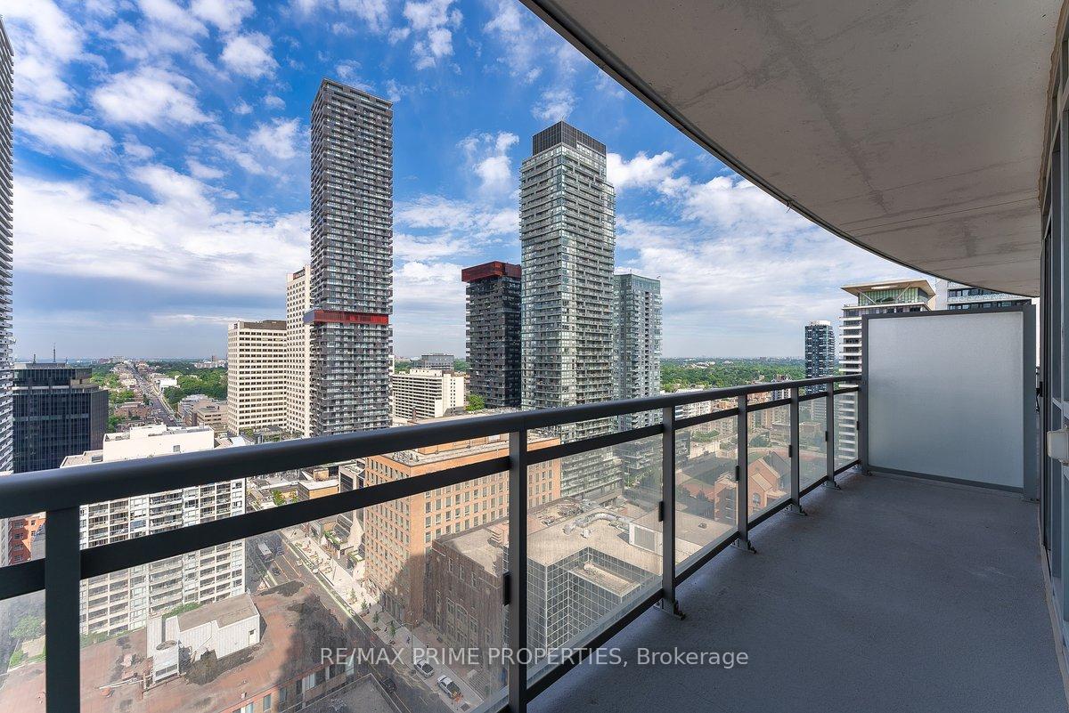 Photo 8 of Unit 2201, 89 Dunfield Avenue, Toronto, Mount Pleasant West — HOMEH