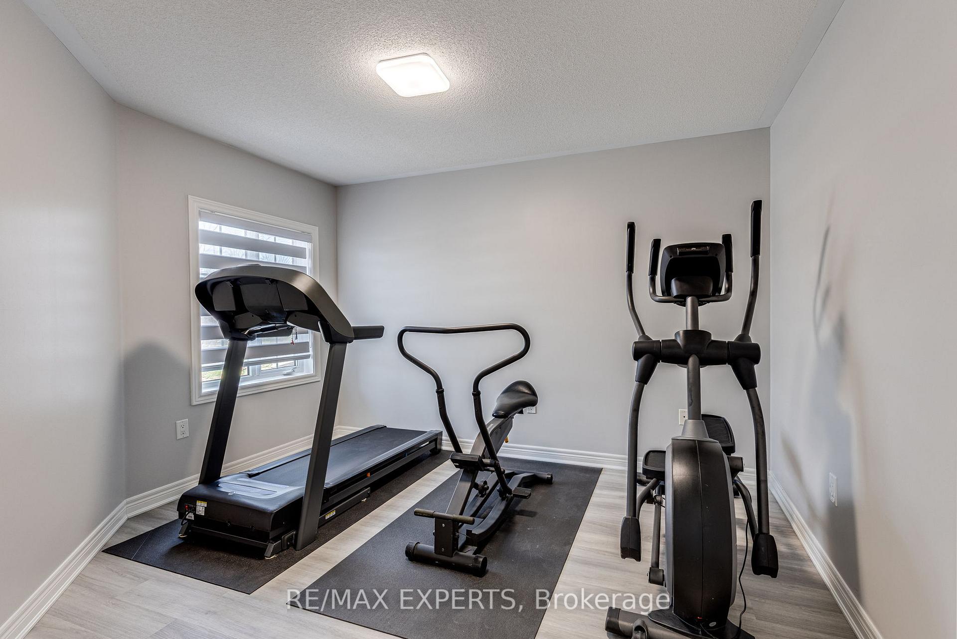 Photo 19 of 95 Princeton Gate, Vaughan, Maple — HOMEH