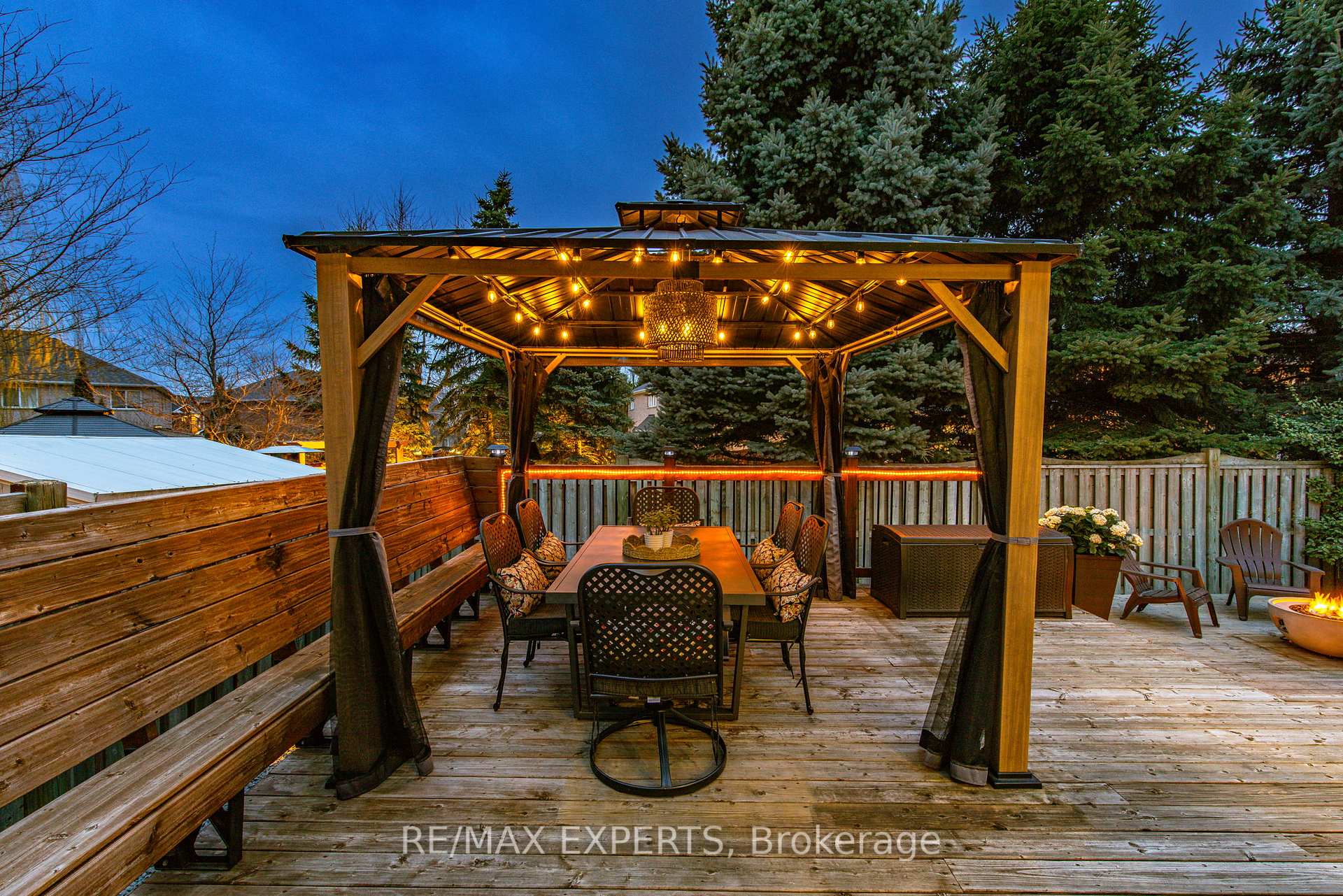 Photo 38 of 95 Princeton Gate, Vaughan, Maple — HOMEH