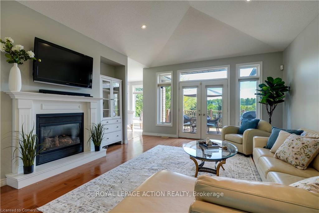 Photo 4 of 95 St. George Road, Brant, Paris — HOMEH