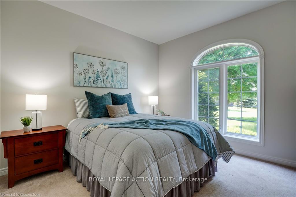 Photo 17 of 95 St. George Road, Brant, Paris — HOMEH