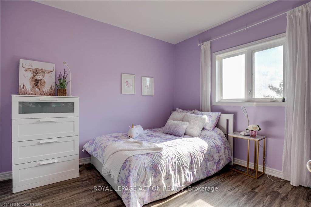 Photo 16 of 95 St. George Road, Brant, Paris — HOMEH