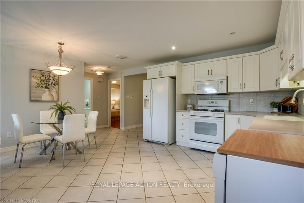 Photo 15 of 95 St. George Road, Brant, Paris — HOMEH