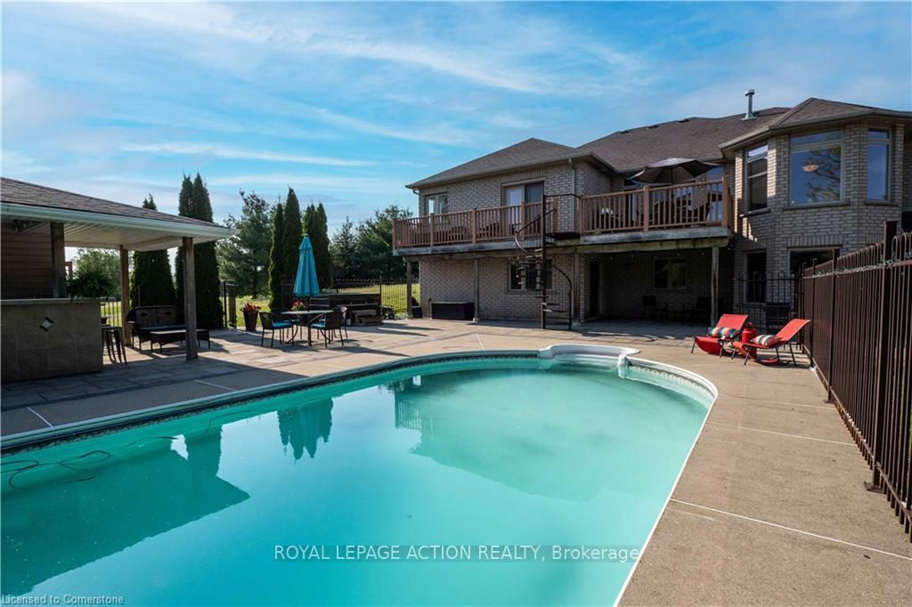 Photo 34 of 95 St. George Road, Brant, Paris — HOMEH