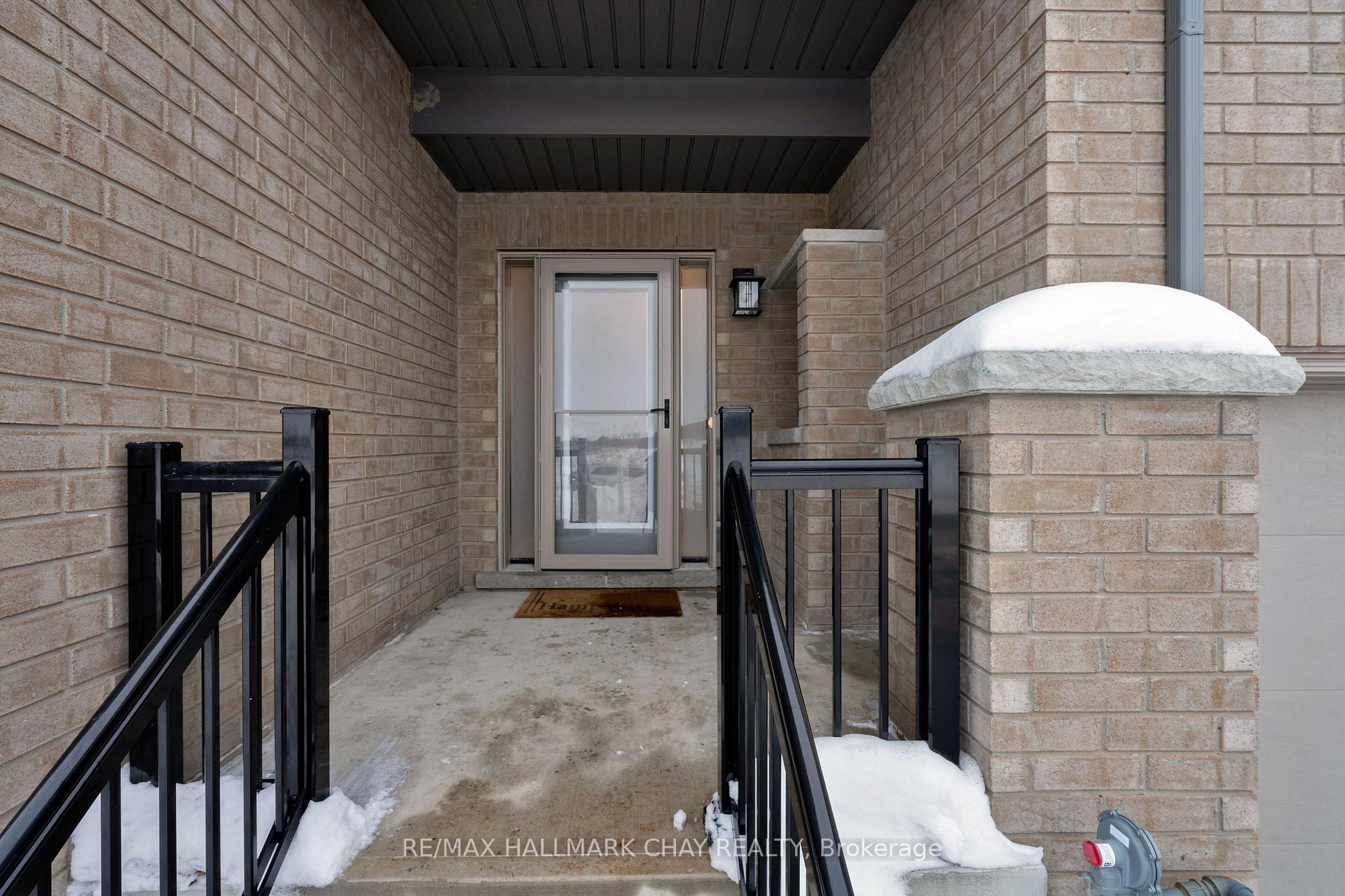Photo 12 of 45 Turnberry Lane, Barrie, Painswick South — HOMEH