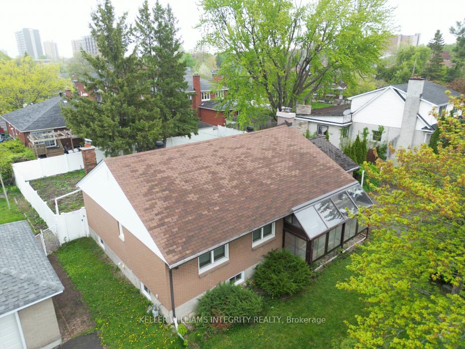 Photo 5 of 1077 Richard Avenue, Ottawa, Billings Bridge — HOMEH