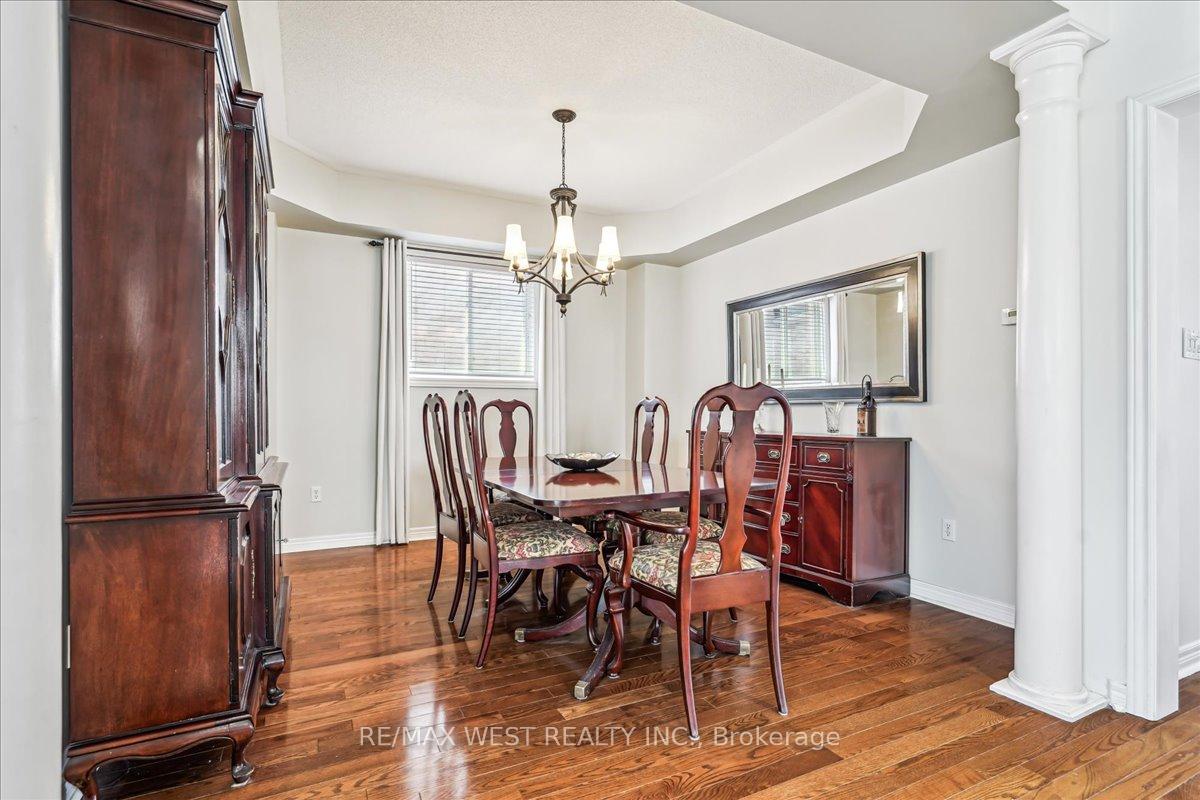 Photo 10 of 52 Blackfriar Avenue, Whitby, Brooklin — HOMEH