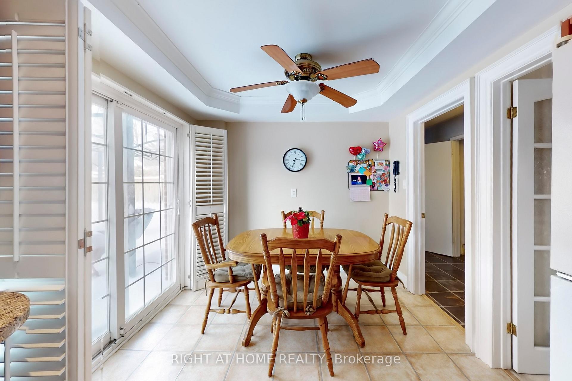 Photo 14 of 56 Carlton Road, Markham, Unionville — HOMEH