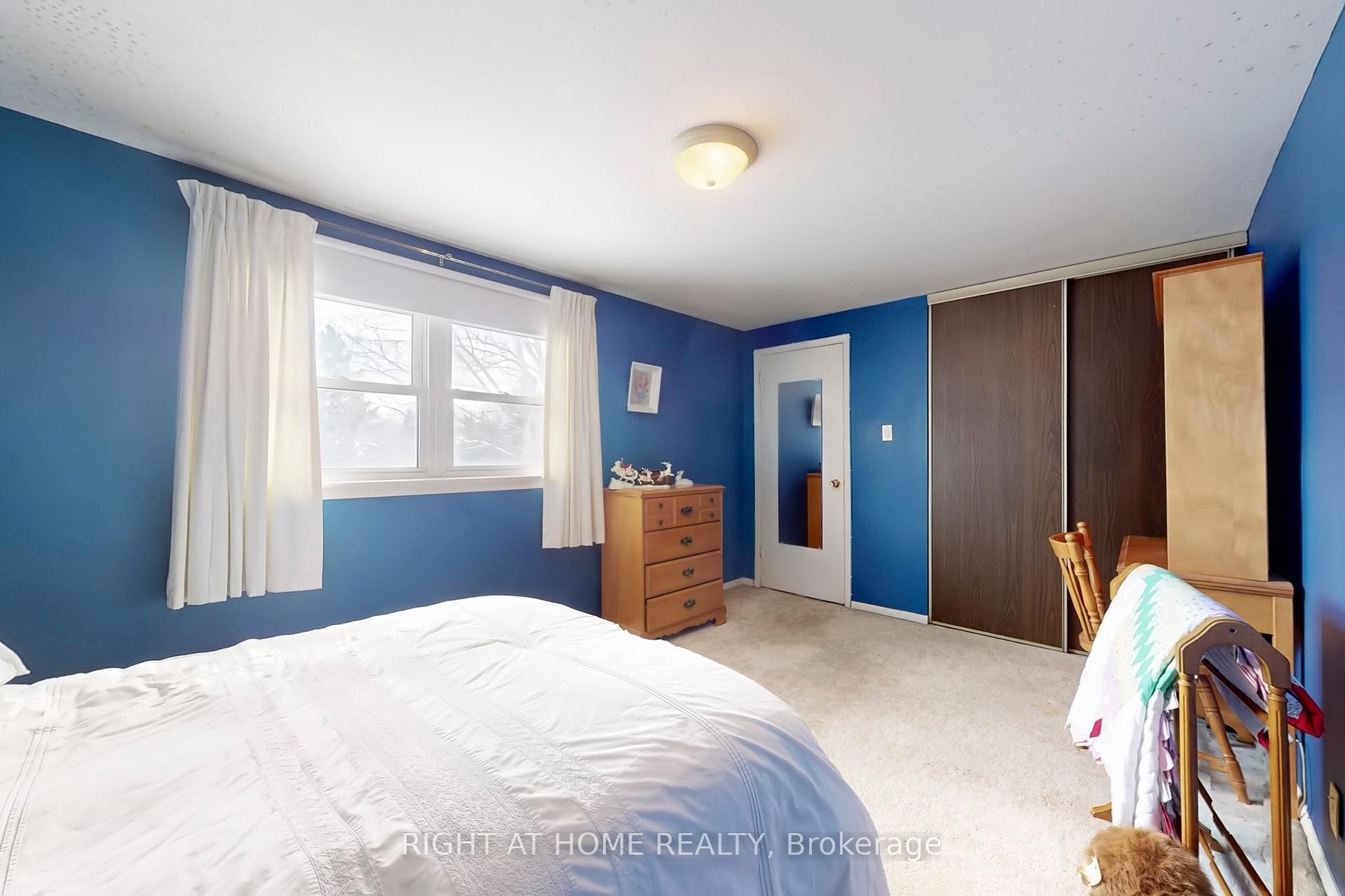 Photo 24 of 56 Carlton Road, Markham, Unionville — HOMEH