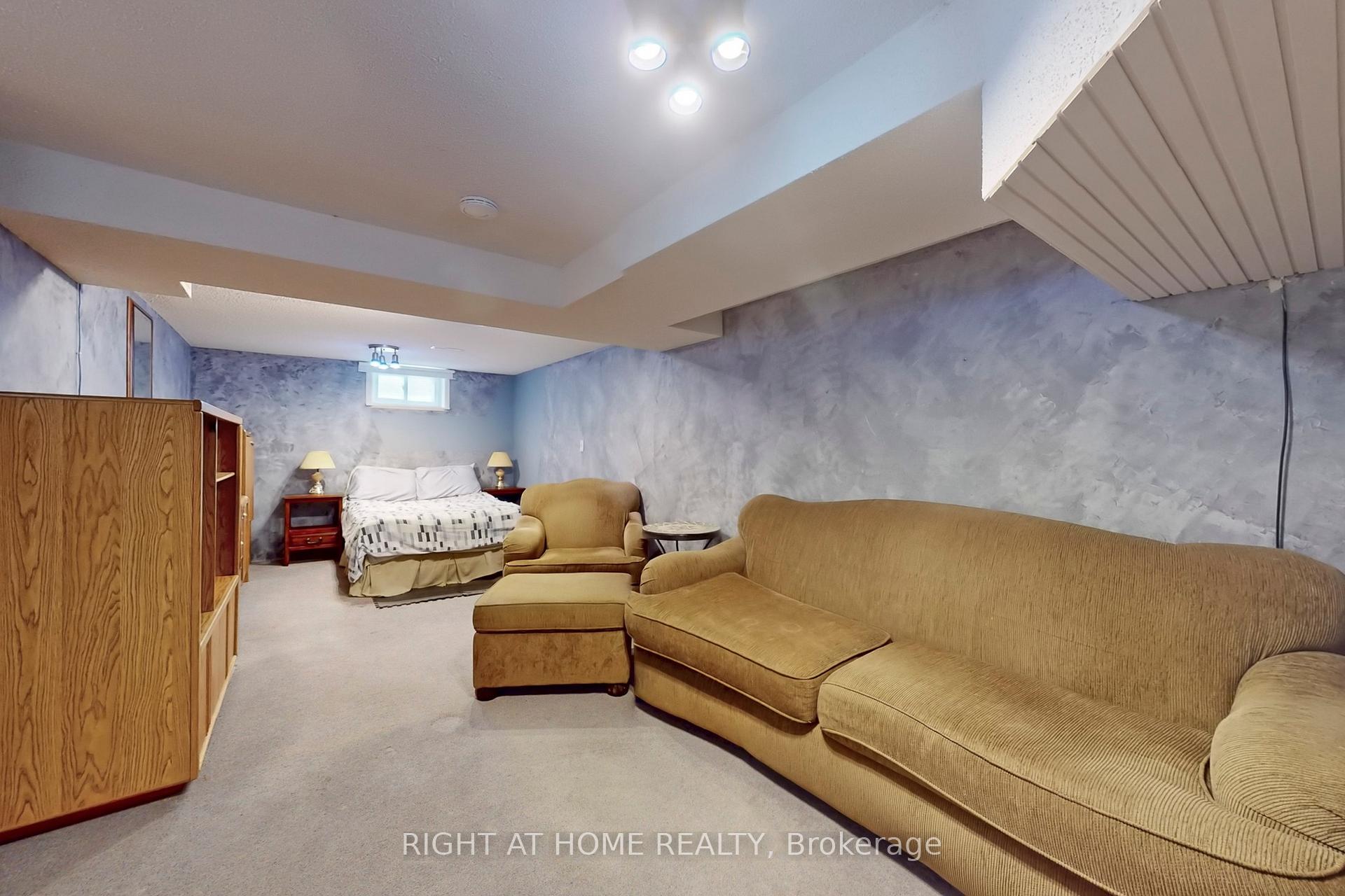 Photo 20 of 56 Carlton Road, Markham, Unionville — HOMEH