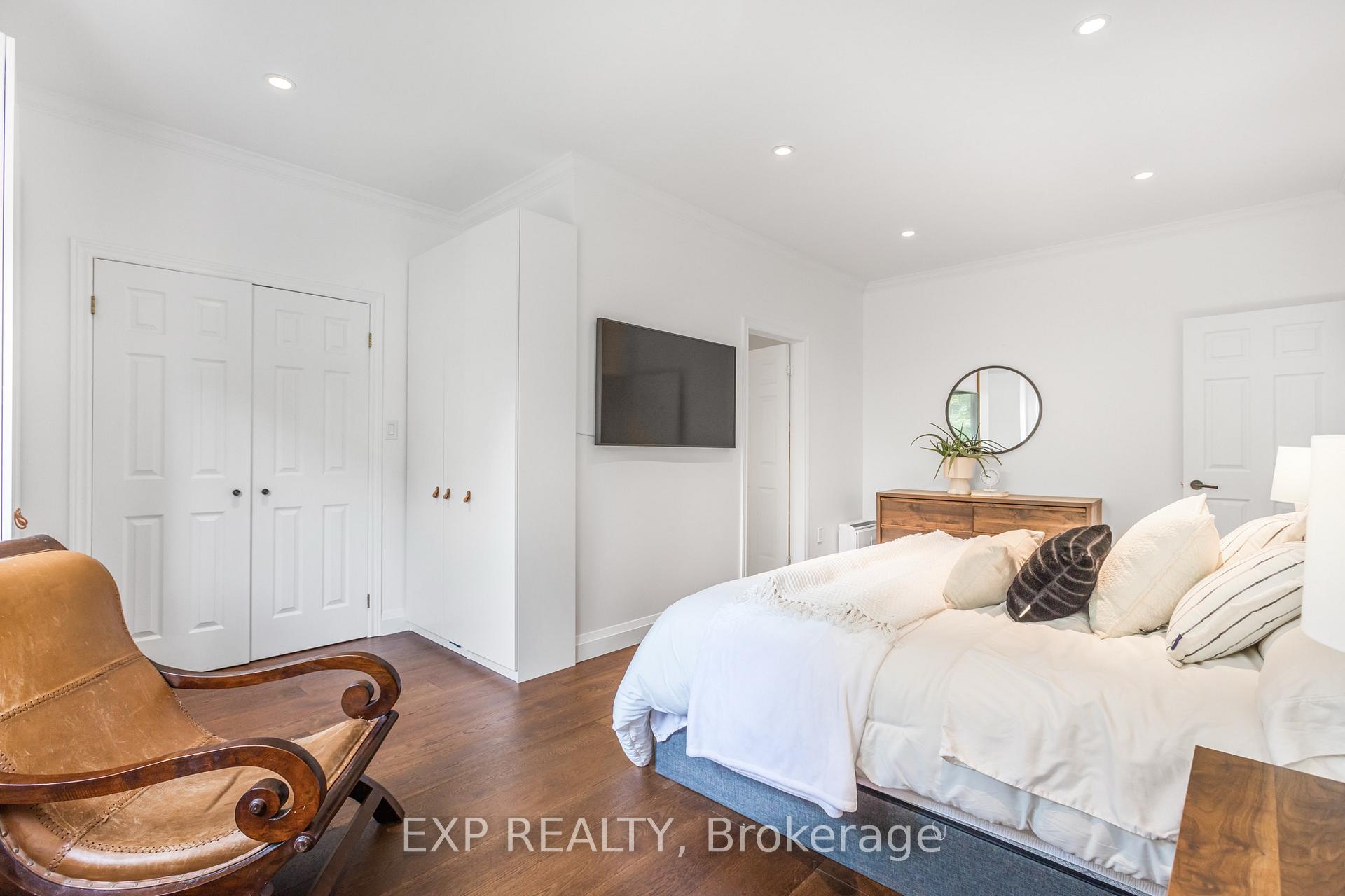 Photo 14 of 667 Highvalley Road, Hamilton, Ancaster — HOMEH