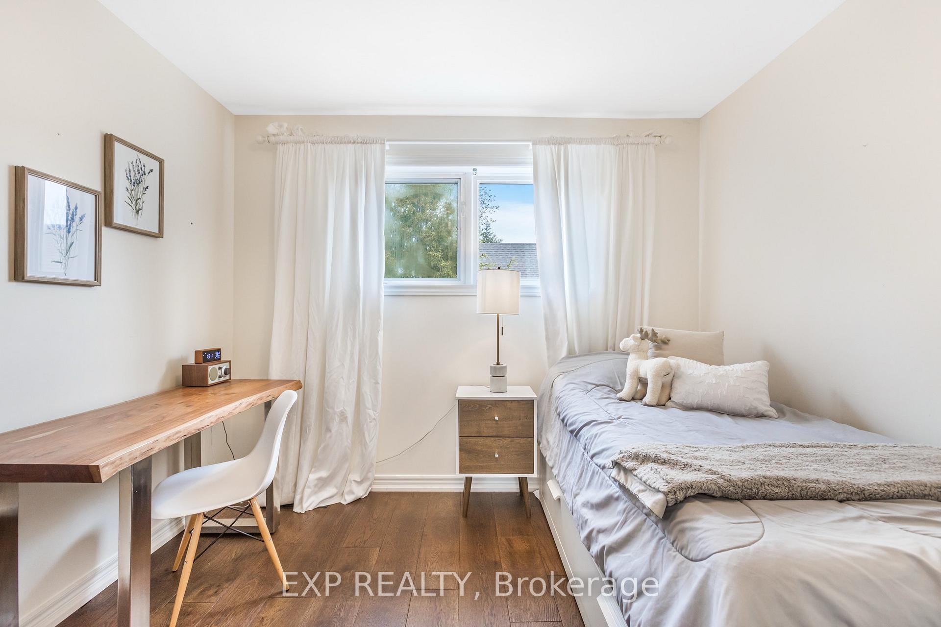 Photo 19 of 667 Highvalley Road, Hamilton, Ancaster — HOMEH