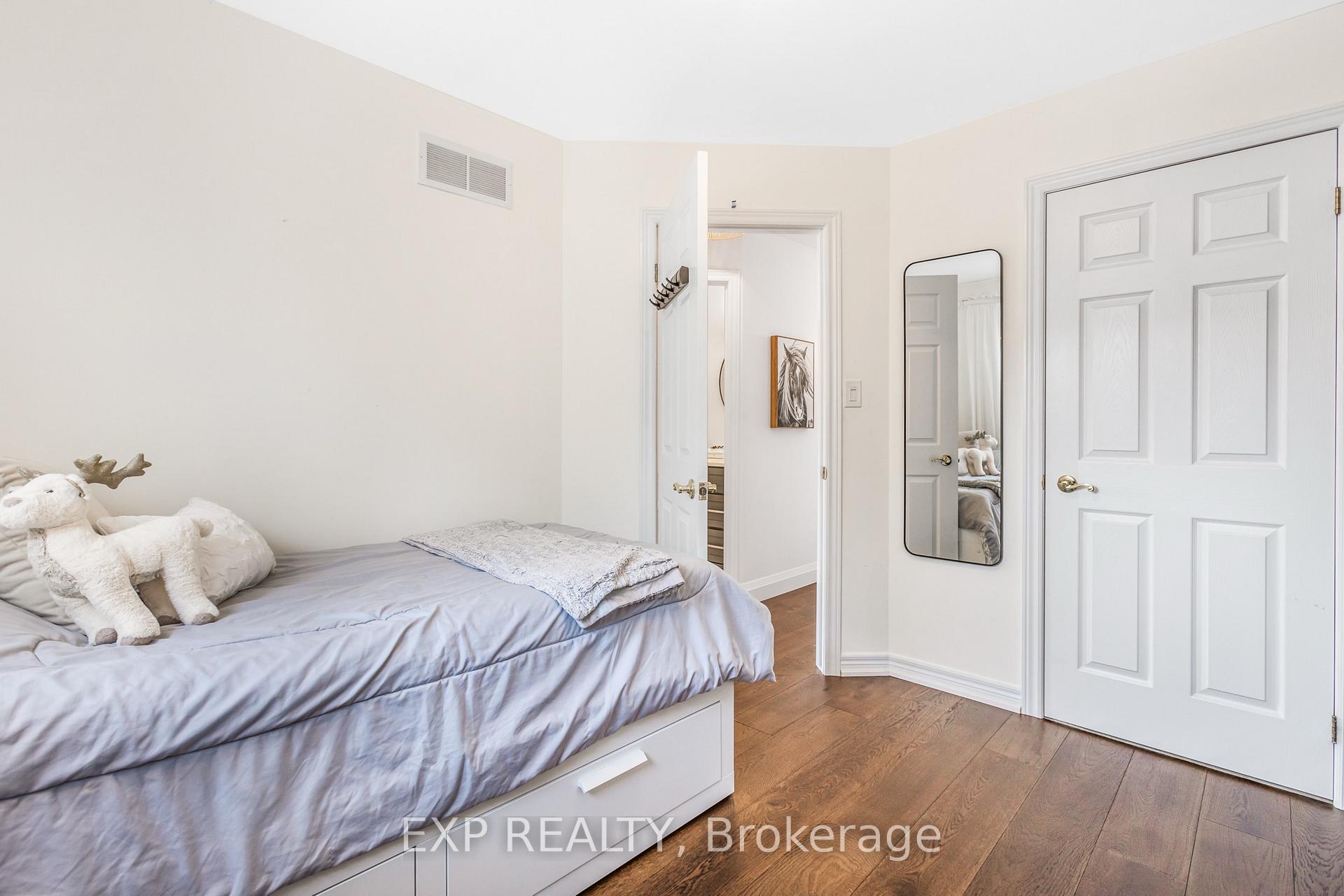 Photo 26 of 667 Highvalley Road, Hamilton, Ancaster — HOMEH