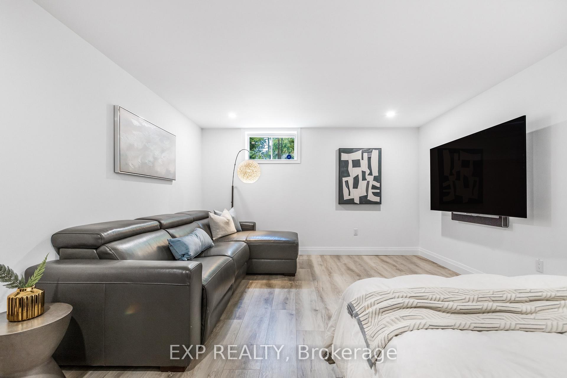 Photo 20 of 667 Highvalley Road, Hamilton, Ancaster — HOMEH