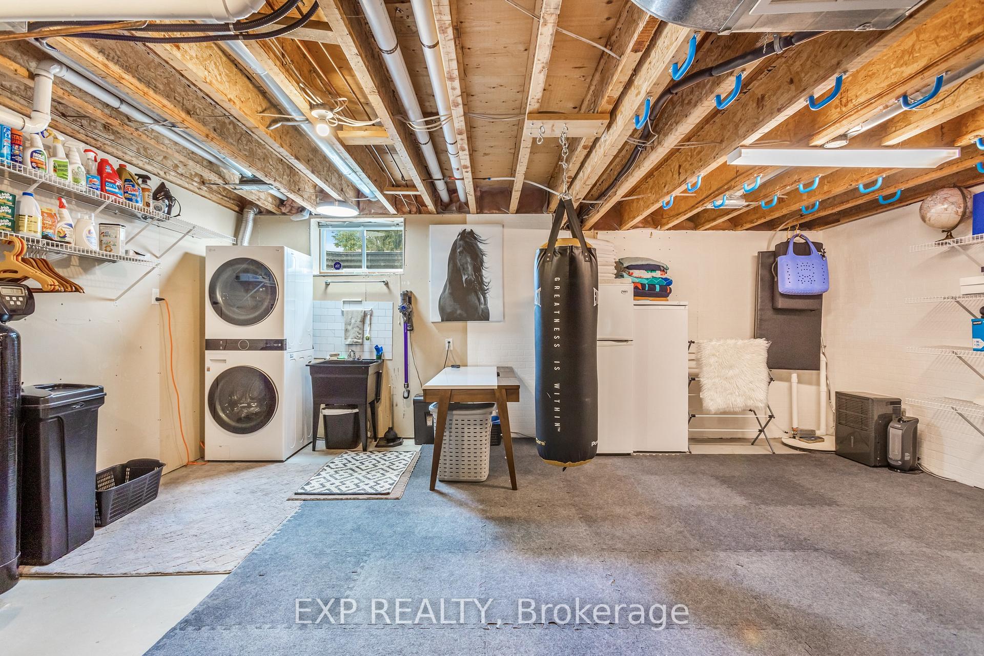 Photo 34 of 667 Highvalley Road, Hamilton, Ancaster — HOMEH
