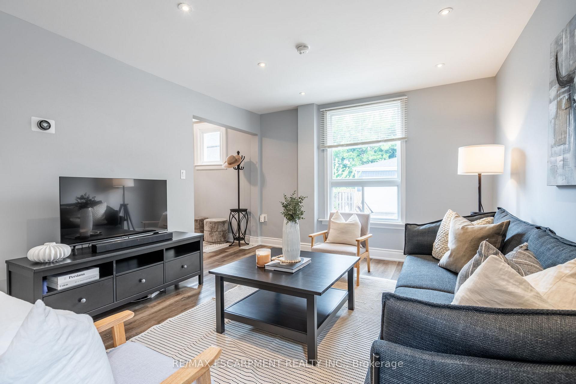Photo 45 of 44 Fairview Avenue, Hamilton, Crown Point — HOMEH