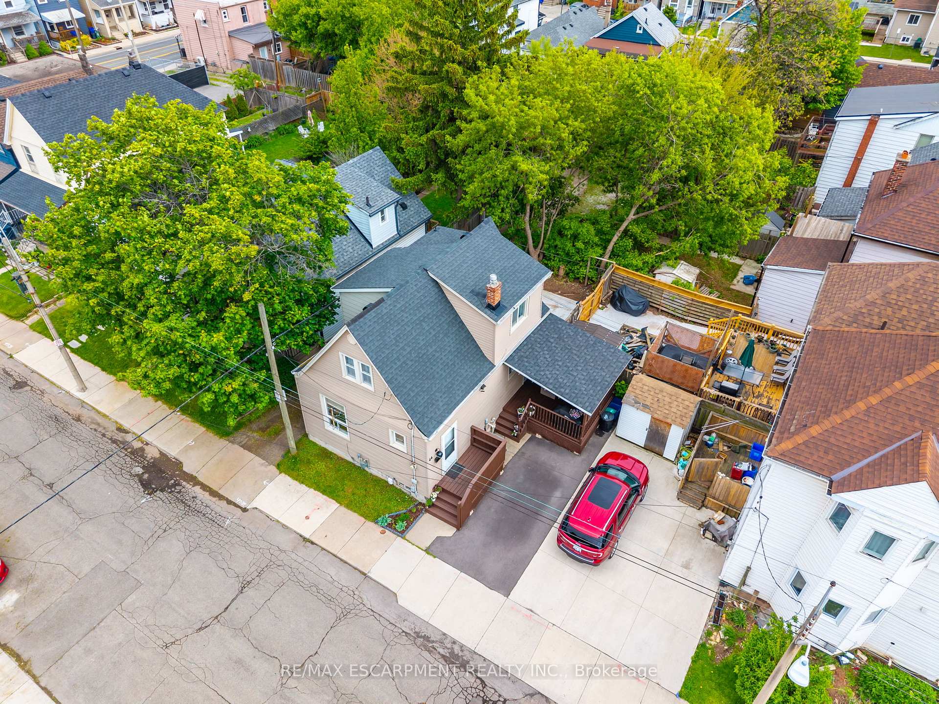 Photo 34 of 44 Fairview Avenue, Hamilton, Crown Point — HOMEH