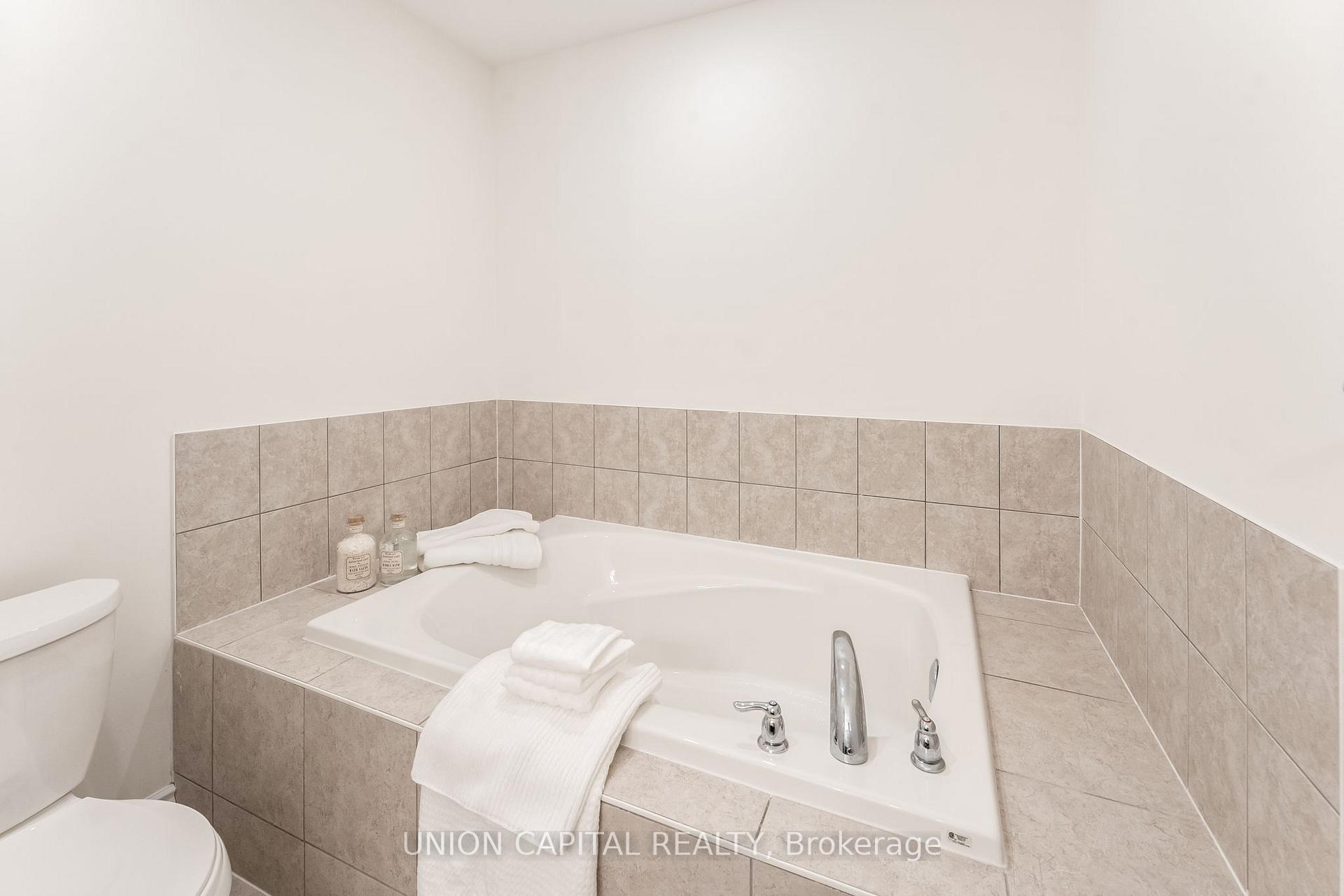 Photo 19 of 79 Cornell Centre Boulevard, Markham, Cornell — HOMEH