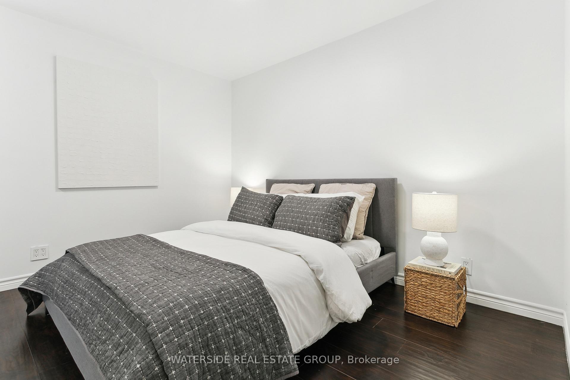 Photo 34 of 201 Rosslyn Avenue N, Hamilton, Crown Point — HOMEH