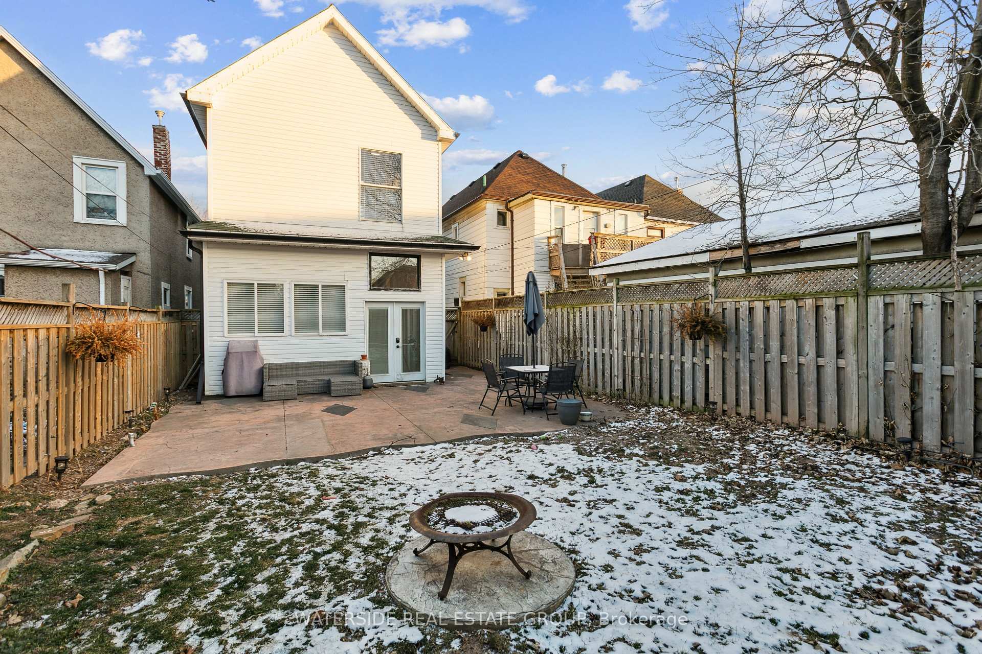Photo 37 of 201 Rosslyn Avenue N, Hamilton, Crown Point — HOMEH