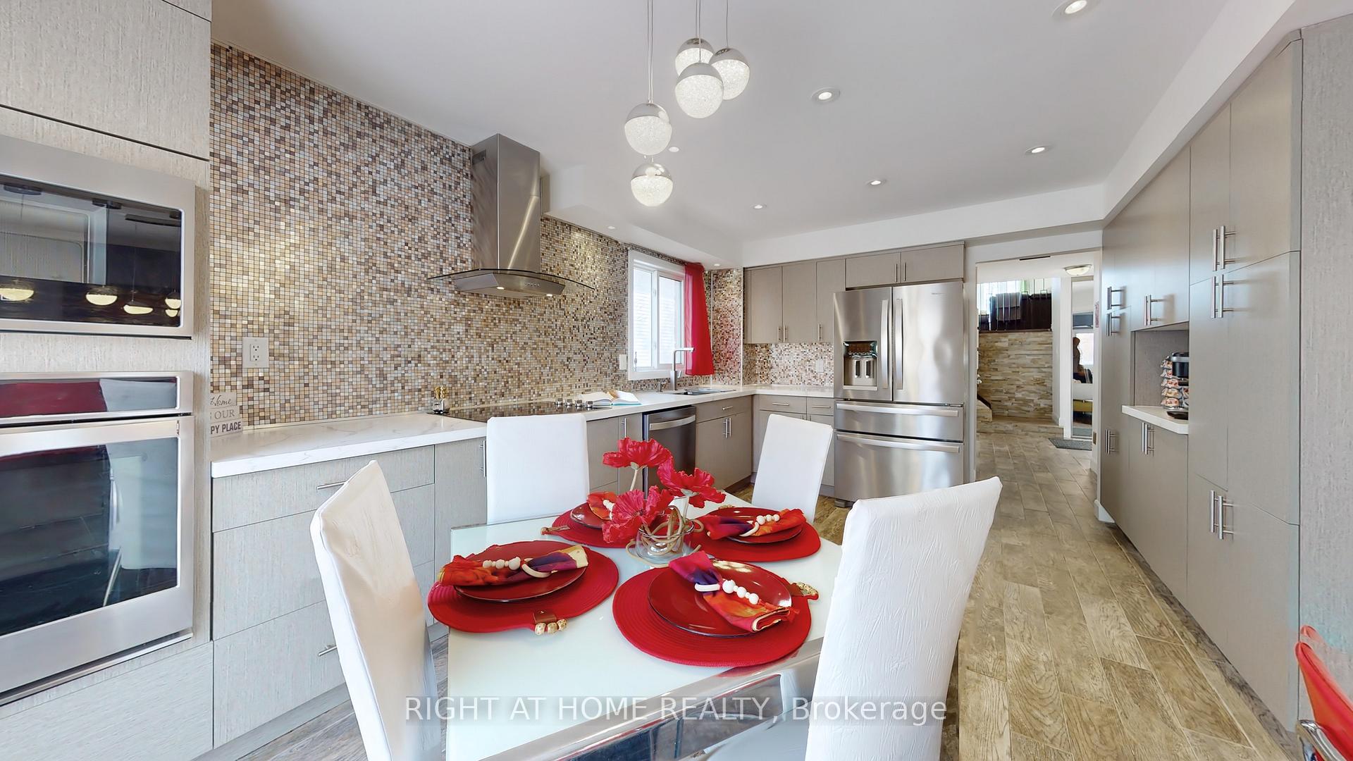 Photo 10 of 1618 Mcbrady Crescent, Pickering, Brock Ridge — HOMEH