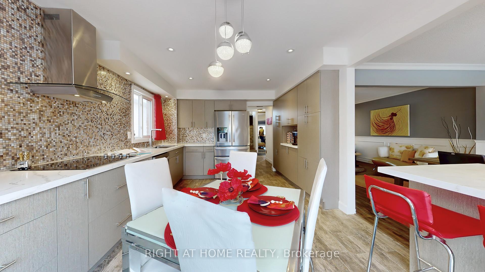 Photo 12 of 1618 Mcbrady Crescent, Pickering, Brock Ridge — HOMEH
