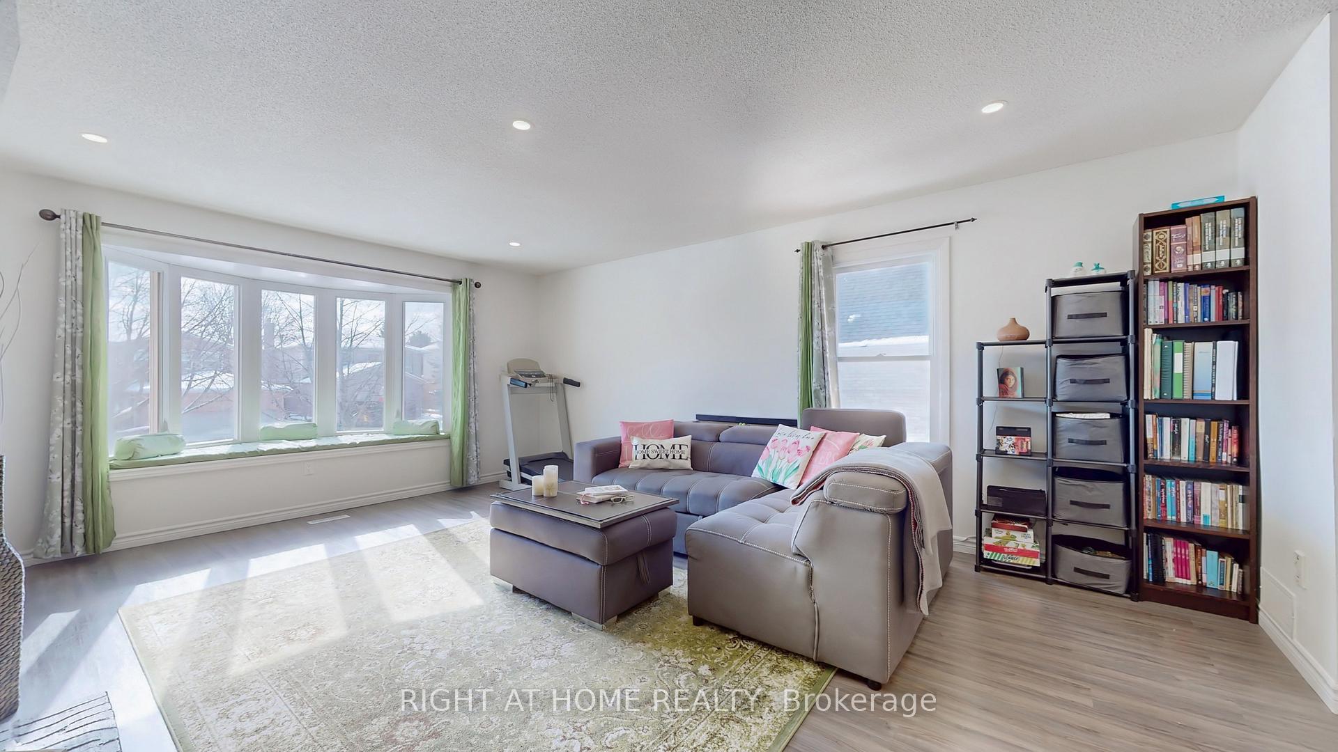 Photo 24 of 1618 Mcbrady Crescent, Pickering, Brock Ridge — HOMEH