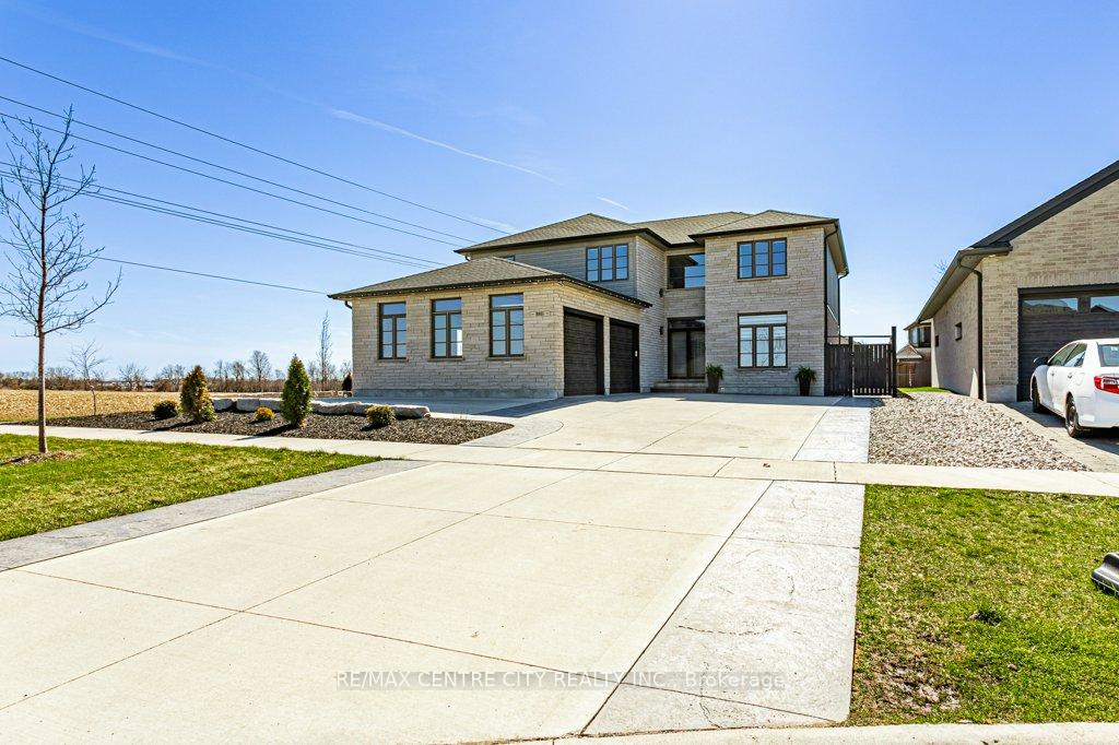 Photo 1 of 6601 Crown Grant Road, London, South V — HOMEH