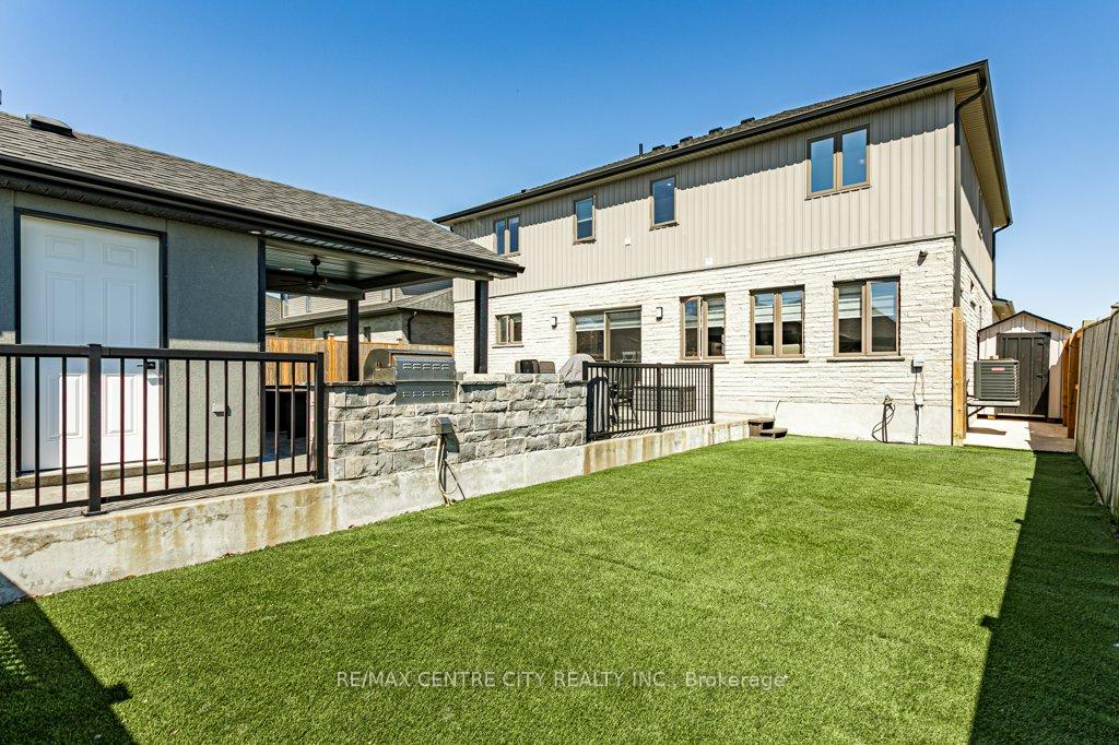 Photo 7 of 6601 Crown Grant Road, London, South V — HOMEH