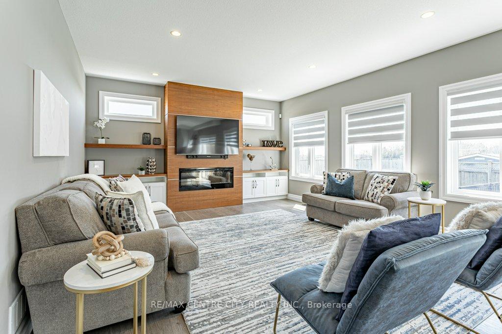 Photo 20 of 6601 Crown Grant Road, London, South V — HOMEH