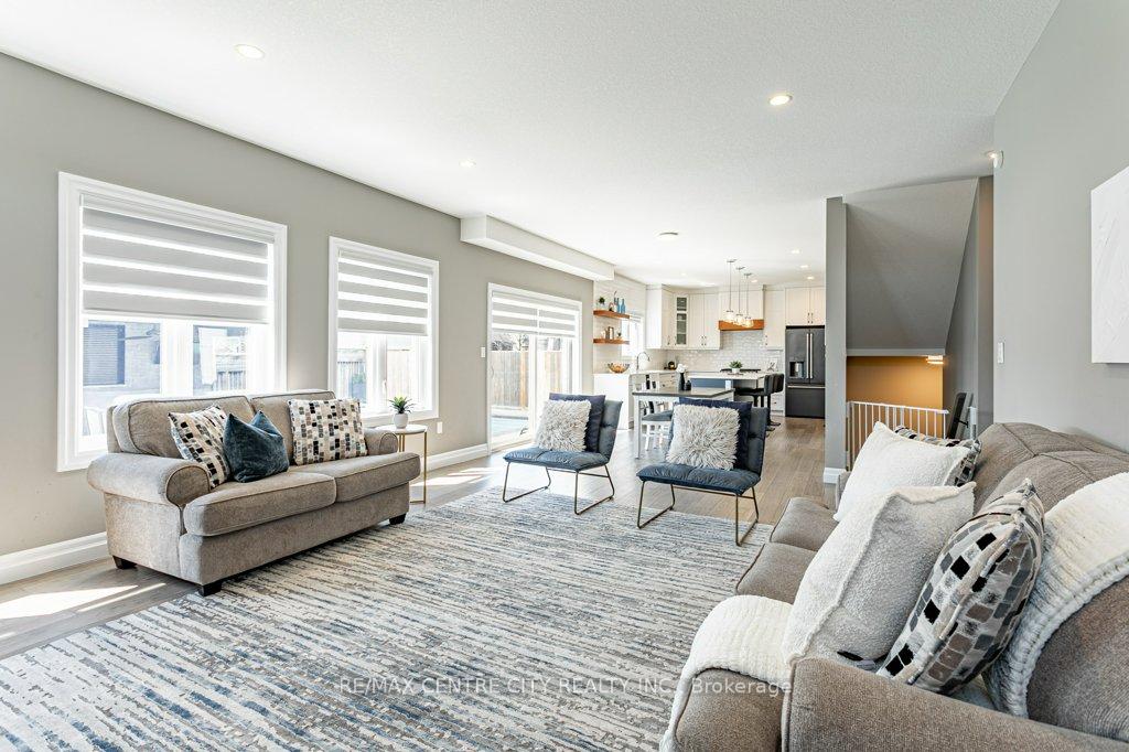 Photo 24 of 6601 Crown Grant Road, London, South V — HOMEH