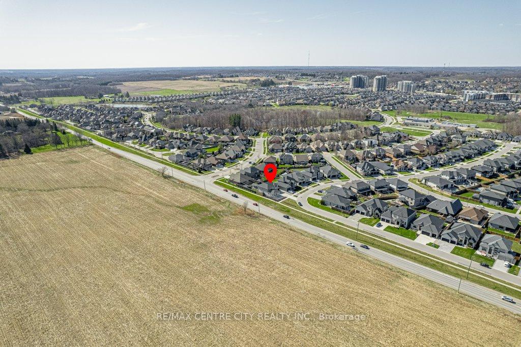 Photo 45 of 6601 Crown Grant Road, London, South V — HOMEH