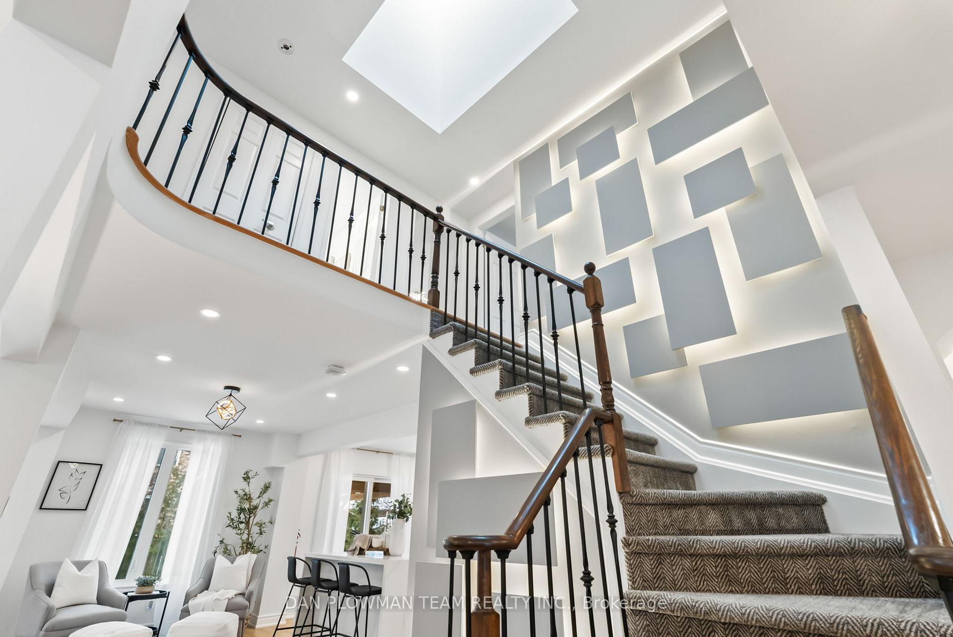 Photo 17 of 20 Maplewood Drive, Whitby, Blue Grass Meadows — HOMEH