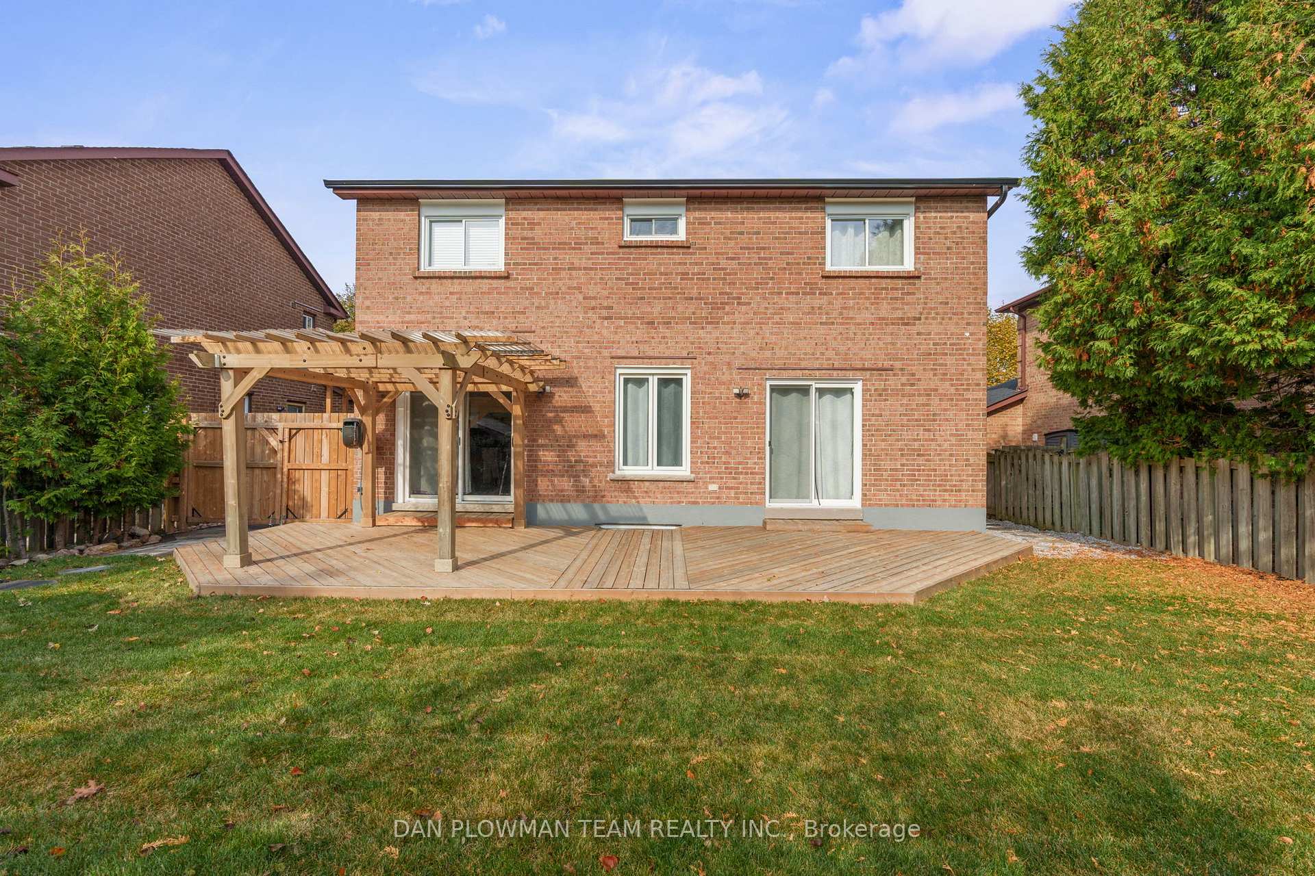Photo 36 of 20 Maplewood Drive, Whitby, Blue Grass Meadows — HOMEH