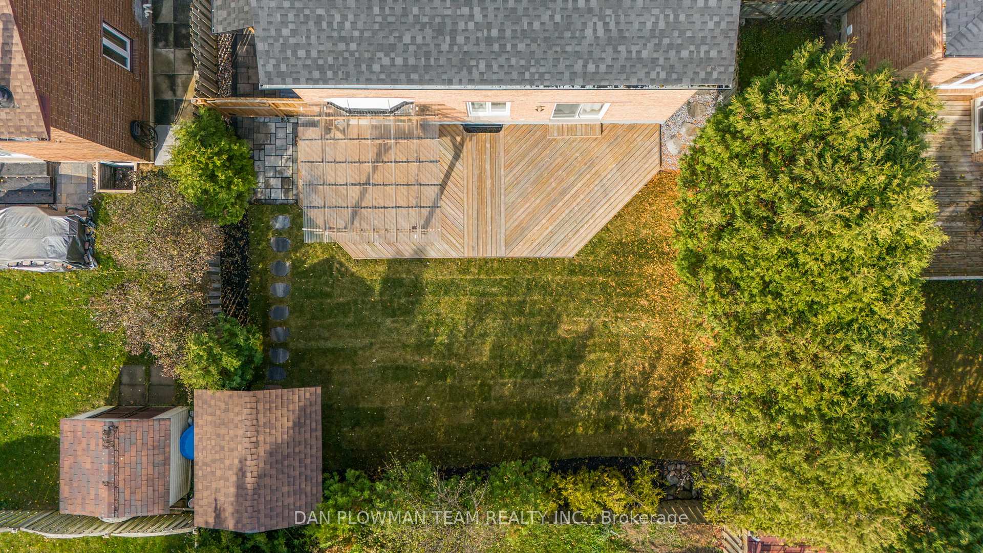 Photo 30 of 20 Maplewood Drive, Whitby, Blue Grass Meadows — HOMEH