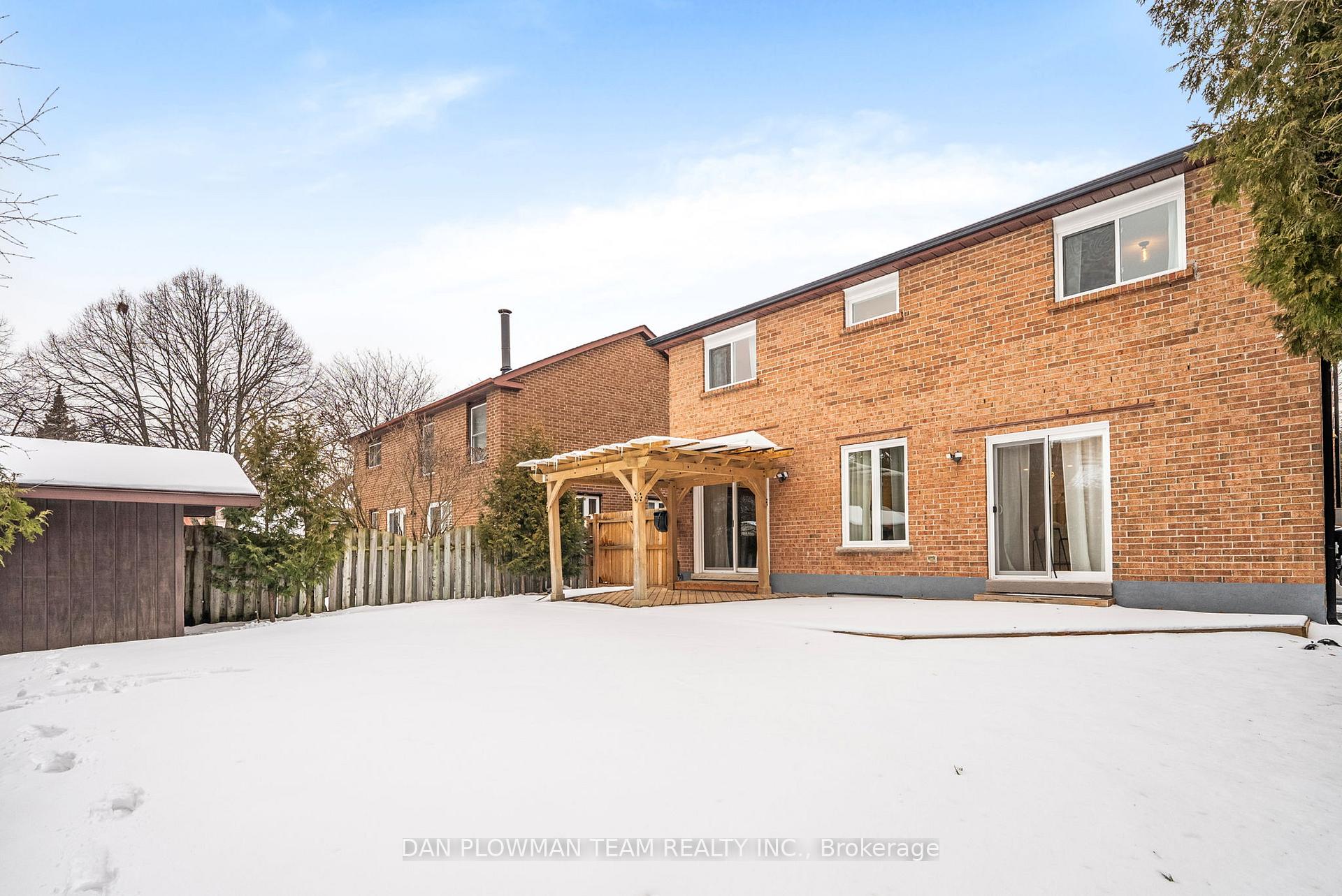 Photo 34 of 20 Maplewood Drive, Whitby, Blue Grass Meadows — HOMEH