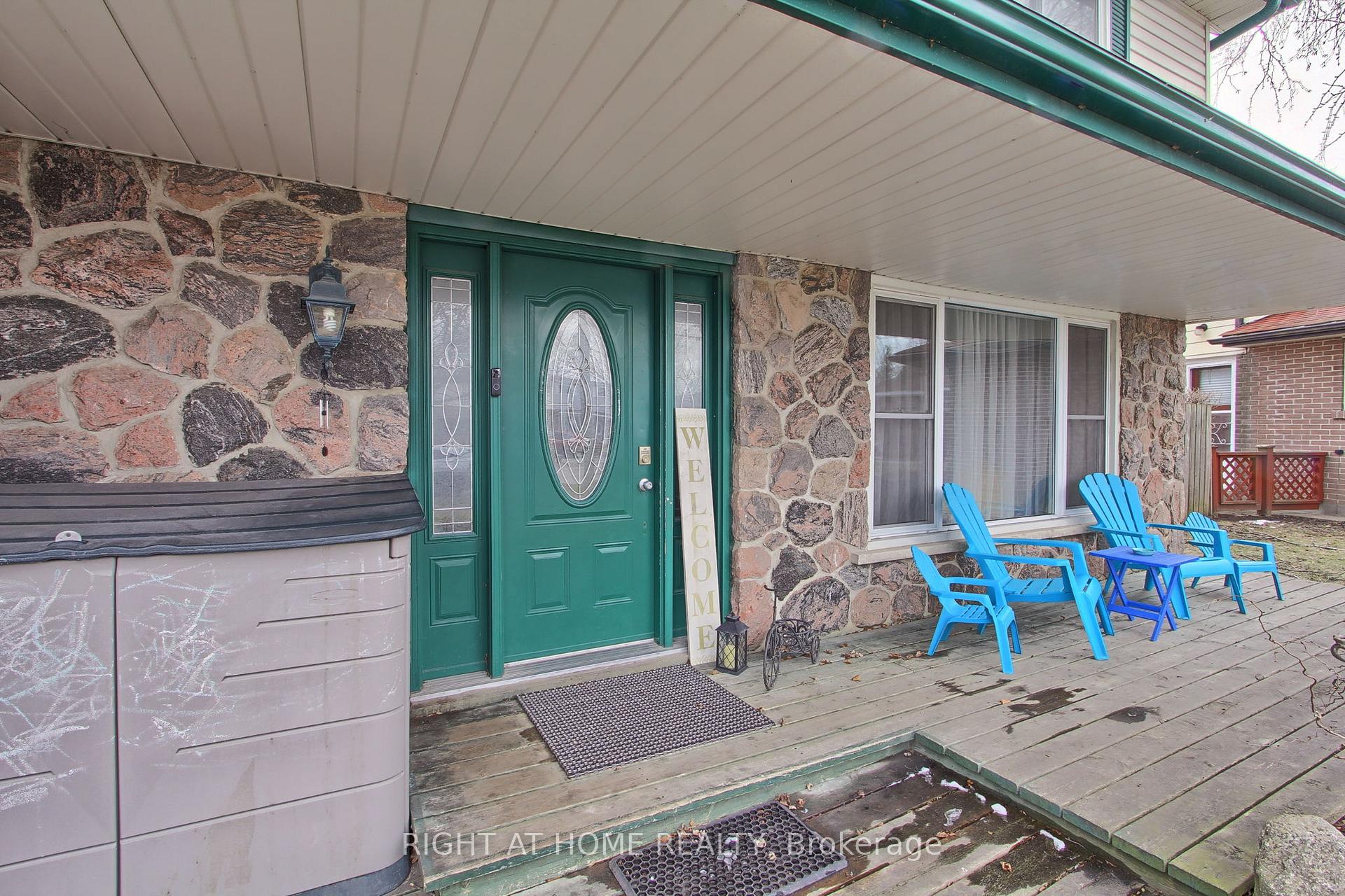 Photo 2 of 67 Park Crescent S, New Tecumseth, Tottenham — HOMEH