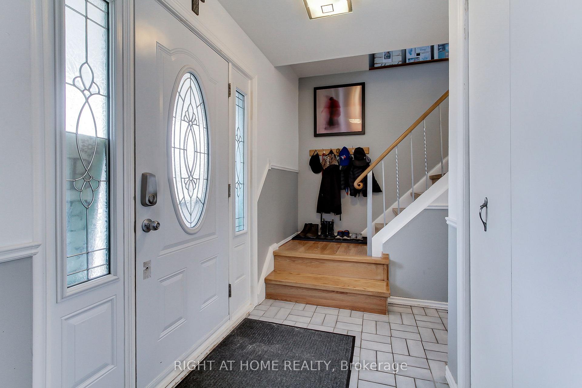 Photo 5 of 67 Park Crescent S, New Tecumseth, Tottenham — HOMEH