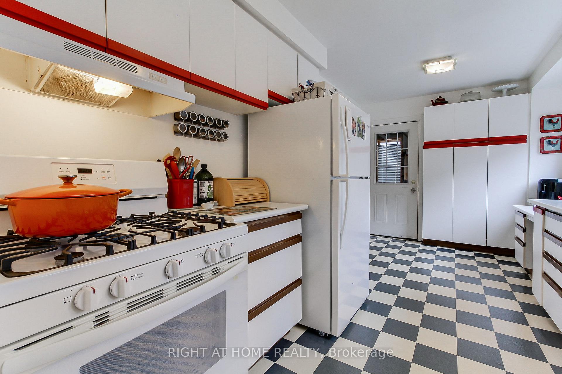Photo 10 of 67 Park Crescent S, New Tecumseth, Tottenham — HOMEH