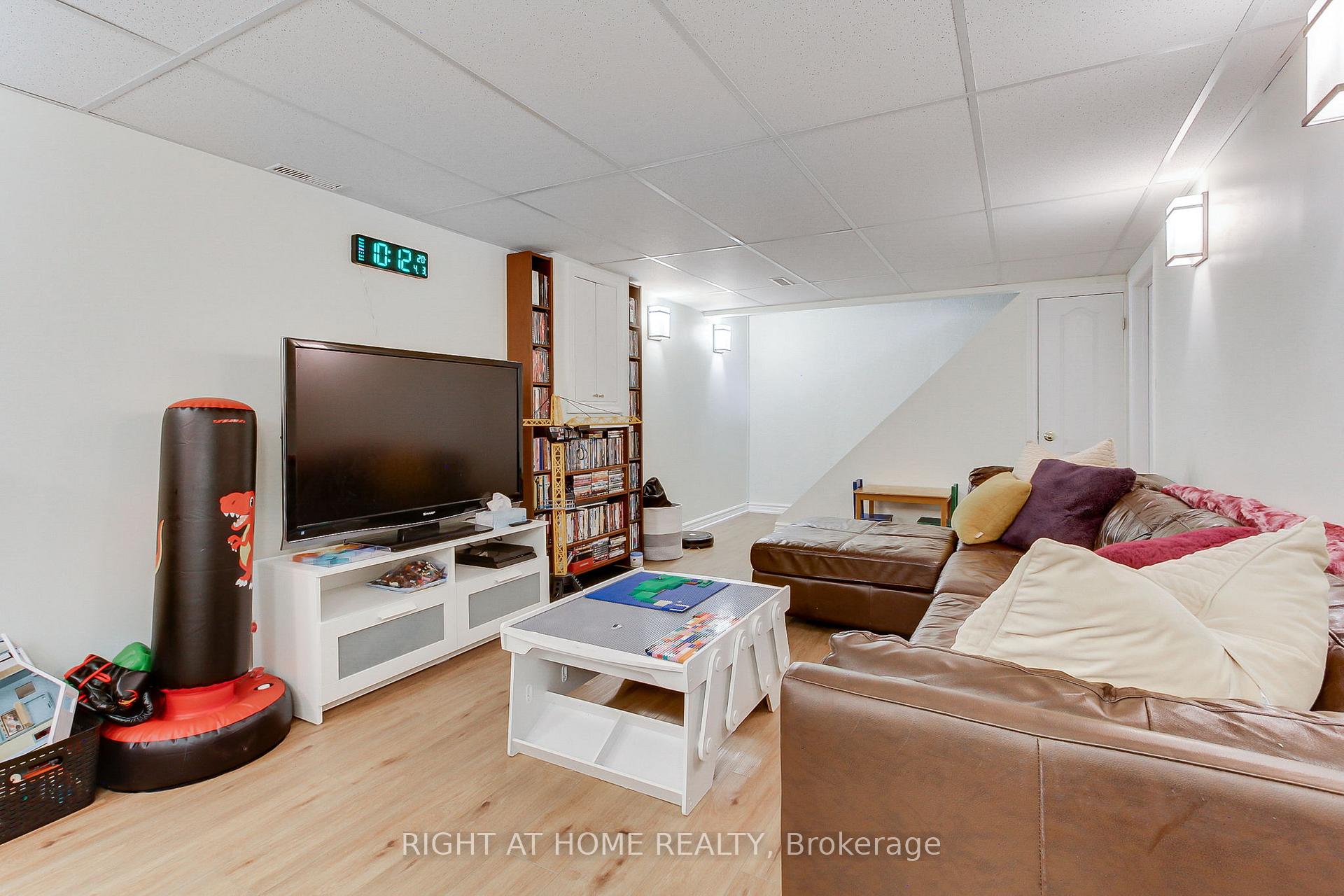 Photo 21 of 67 Park Crescent S, New Tecumseth, Tottenham — HOMEH