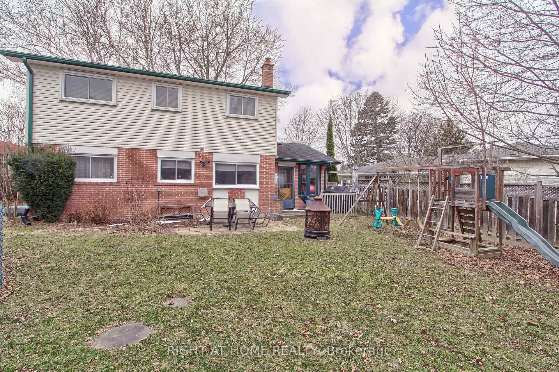 Photo 31 of 67 Park Crescent S, New Tecumseth, Tottenham — HOMEH